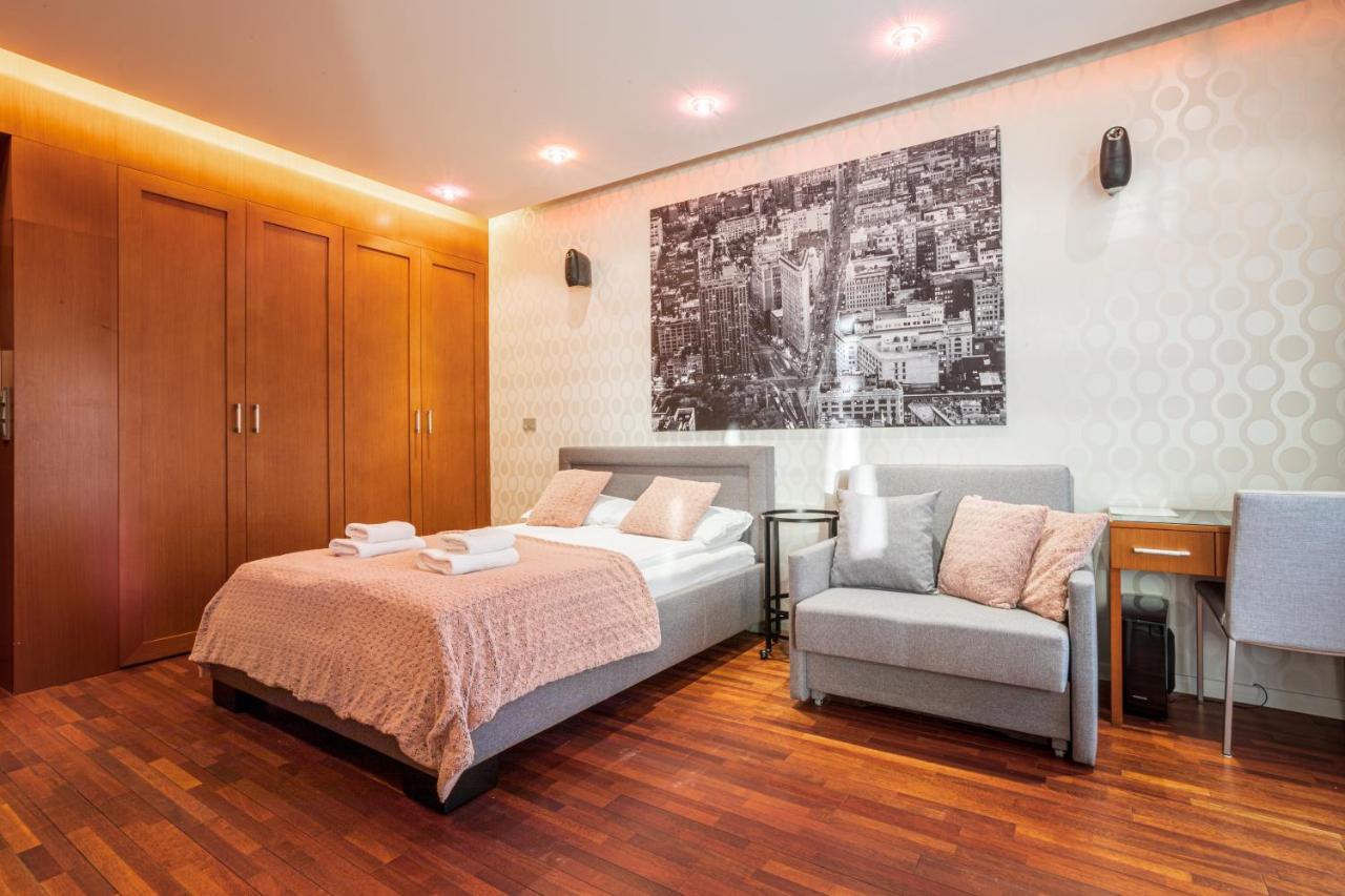 Broadway - Neptun Park By Oneapartments Danzig Exterior foto